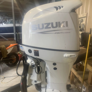 Le Meilleur Moteur Hors-Bord Suzuki de 70 ch, 90 ch, 115 ch, 150 ch, 200 ch, 300 ch, Prêt à Expédier - Product Image 1