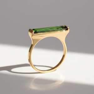 Anillo de Boda Minimalista y Elegante con Turmalina Certificada por IGI, Diseñado para Uso Diario Sofisticado, Belleza Moderna y Atemporal - Product Image 1