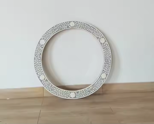 Marco de espejo con incrustaciones de hueso hecho a mano, el más nuevo colgar en la pared, fácil de instalar, baño decorativo, hoteles por Crescent Crafts - Product Image 2