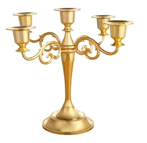 Juego de candelabros con acabado de metal dorado de diseño moderno para bodas Portavelas de metal de calidad sostenible al precio más barato - Product Image 2