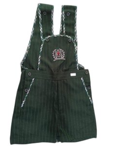 NUEVO Conjunto de Uniforme Escolar de Material PV para Niños de Primaria, Pantalones Cortos con Tirantes, Servicio OEM, Exportador Indio - Product Image 1