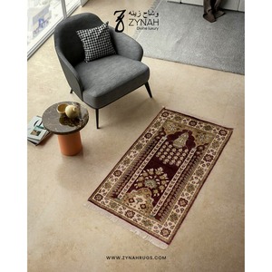 Alfombra de Oración Musulmana de Alta Calidad con Diseño Abstracto para el Hogar y la Mezquita, Disponible a Precio de Exportación - Product Image 1