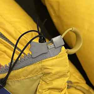 Chaqueta Acolchada con Capucha de Camuflaje Personalizada Unisex con Aislamiento Ligero, Impermeable y Cortavientos, Diseño Moderno y Formal - Product Image 5