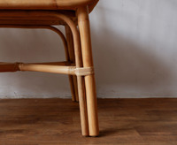 Banc 2 places en rotin naturel fabriqué à la main avec coussin | Design minimaliste pour une utilisation en intérieur et en terrasse