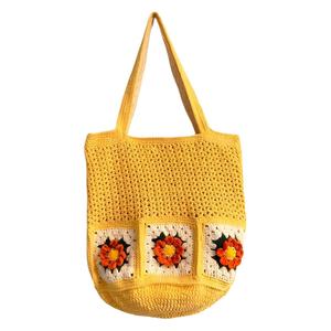 Sac à main en crochet tendance pour femme, sac à bandoulière ajouré tissé à la main, sac fourre-tout tricoté avec imprimé décoratif et deux poignées - Product Image 1