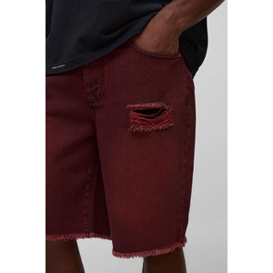 กางเกงขาสั้นผ้ายีนส์สีแดงขายาวสำหรับผู้ชายกางเกงขาสั้นยาวถึงเข่าทรงสตรีทแวร์แบบสั่งทำสำหรับฤดูร้อน - Product Image 3