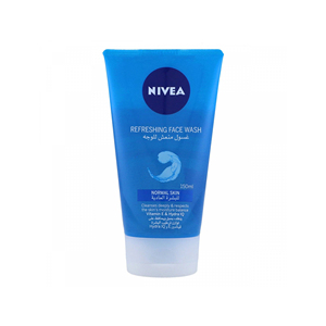 Limpiador Facial de Limpieza Profunda que Elimina la Suciedad y el Maquillaje Nivea Refrescante Mientras Mantiene la Humedad de la Piel - Product Image 1
