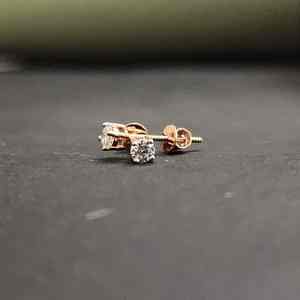 Pendientes de Diseño de Moda en Oro Rosa de 14 Quilates con Diamante Tallado Certificado por IGI para Regalos del Día de San Valentín - Product Image 2