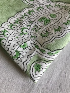 CHHAAPE Tela de Algodón Estampada a Mano para Mujer, Diseño Paisley (Kairi) Verde sobre Base Teñida, para Adultos - Product Image 3