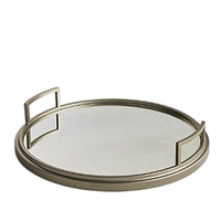 Plateau de service artisanal en acier inoxydable écologique, finition polie, compatible lave-vaisselle, sans danger pour les aliments, pour une maison élégante et fonctionnelle