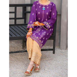 Chemise en lin et soie pour femme AKSMA, ornée de motifs floraux vintage, motifs floraux unis, broderie florale, taille XL, pour le printemps et l'automne - Product Image 4