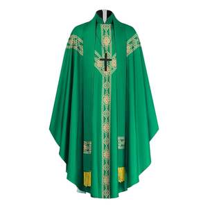 Túnica casulla verde litúrgica hecha a mano con bordado cruzado, vestimenta ligera para sacerdotes católicos - Product Image 1