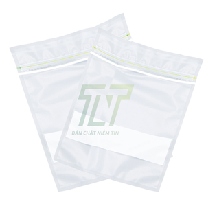 Sac en plastique PE transparent à fermeture éclair avec logo personnalisé pour le stockage durable des vêtements de la maison - Product Image 1