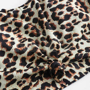 Sujetador deportivo con estampado de camuflaje a precio barato y ropa interior Recién llegado Sujetador deportivo y ropa interior para mujer - Product Image 5