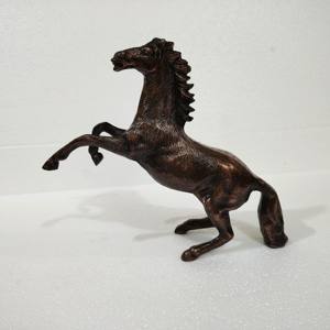 Sculpture de cheval en métal de style moderne avec statue de cheval en laiton antique avec base - Product Image 3