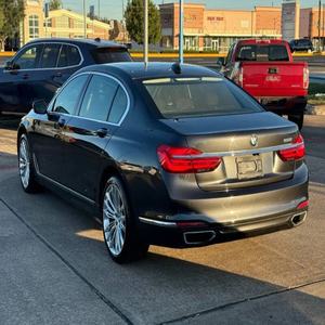 BMW Serie 7 750i 2019 USADO EN EXCELENTES CONDICIONES - Product Image 2