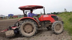 Tractor Agrícola Usado Original Kubota M6040SU de 60HP, Precio Competitivo, Tractor Diésel Agrícola 4x4 - Product Image 5