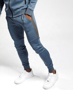 Ensembles de jogging avec logo personnalisé pour hommes, vêtements de sport, ensembles pour hommes, vêtements d'entraînement, vêtements de gym personnalisés, survêtement confortable en coton respirant pour hommes - Product Image 4