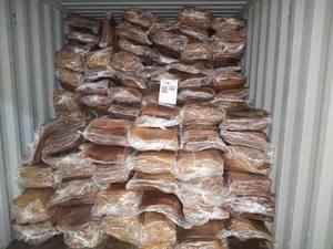 Ngoc Chau แผ่นยางธรรมชาติสีเหลือง RSS1กลวงเกรดน้ำยางพรีเมี่ยมจากเวียดนามสำหรับรองเท้า - Product Image 2