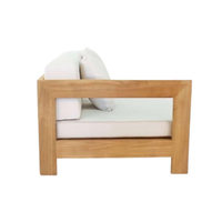 Sofa Daybed Arjuna Jati Kayu Jati Solid Dua Dudukan Bantal Tahan Air Ramah Lingkungan Furnitur Outdoor Ruang Makan Hotel Minimalis