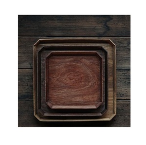 Plateau en bois pour servir des aliments Table basse affichage organisateur fait main rustique pour la maison cuisine salle à manger ou salon - Product Image 2