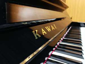 เปียโน KAWAI KU3  เปียโนอะคูสติกแบบตั้งตรงมือสอง คุณภาพระดับการแสดงสำหรับชาวญี่ปุ่น พร้อมระบบกลไกแบบดั้งเดิม 88 คีย์ KU 1 KU2 KU3 - Product Image 6