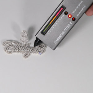 Pendentif en or blanc 14 carats exclusif, diamant de laboratoire taille brillant, clarté VVS, style hip-hop, design glacé, unisexe, glamour, fête - Product Image 3