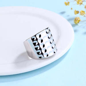 Everyday Wear Fine Jewelry Yellow Gold Hammered Dimple <b>Statement</b> <b>Ring</b> Geometric Pattern Rhodium Platinum Base Sterling Silver - Product Image 2