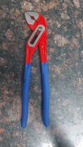 Herramienta de alicate de junta deslizante de bomba de agua con acero al carbono y mango de goma para uso multifuncional pesca y agarre - Product Image 2