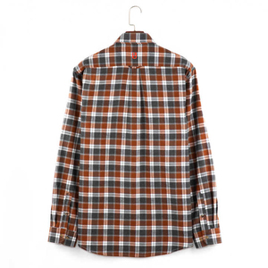 เสื้อเชิ้ตผู้ชายลายสก็อตผ้าแฟลนเนล ดีไซน์ล่าสุด ปี 2026 ขายส่ง กระดุมติด สไตล์ลำลอง ระบายอากาศได้ดี ผ้าฝ้ายผสมโพลีเอสเตอร์ รับผลิตแบบ OEM สกรีนโลโก้ตามสั่ง สำหรับฤดูร้อน - Product Image 2