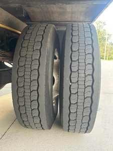 Camión de Caja Usado MV International 4300 de 26 pies del 2020 con Plataforma Elevadora - Product Image 6