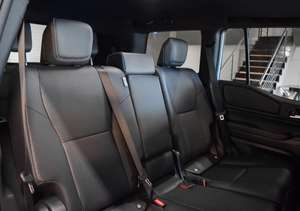 SUV 4x4 de luxe 7 places 2025 avec transmission automatique 415 CV, grand réservoir de carburant électrique de 80 L, véhicule tout-terrain haut de gamme - Product Image 3