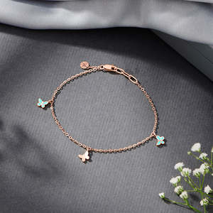 สร้อยข้อมือแฟชั่นสีทอง Skyflight Charm - Product Image 1