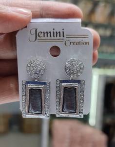 ชุดต่างหูแฟชั่นสำหรับผู้หญิงชุดตุ้มหูคริสตัลใส - Product Image 6