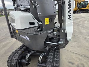 Livraison Gratuite VRE 12 Mini-Excavatrice 1.2T Moteur Diesel 7 kW Chenilles en Caoutchouc à Largeur Réduite 880 mm Hydraulique Auxiliaire - Product Image 5