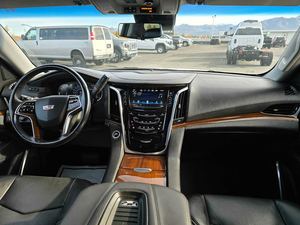 Cadillac Escalade Luxury 4WD 2020 Usado a Precio Accesible - Product Image 3