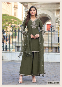 Ensemble Salwar Kameez traditionnel pour femmes en viscose crêpe, haut et bas avec broderie à la main, séchage rapide pour mariage/fête/Diwali - Product Image 4