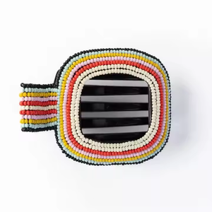 Pinza de Pelo con Cuentas de Plástico Multicolor y Bordado Floral, Hecha a Mano, Ecológica y de Alta Calidad para Uso Diario de Mujeres - Product Image 2