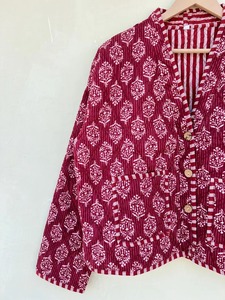 Chaqueta acolchada Kantha Reversible, abrigo bohemio de algodón hecho a mano para mujer, prendas de vestir exteriores florales, regalo de Navidad para Amigos de la familia - Product Image 6