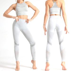 Ensemble de vêtements d'entraînement de gymnastique personnalisés pour femmes équipement de yoga respirant à séchage rapide motif solide deux pièces équipement de fitness pour la vente en ligne - Product Image 4