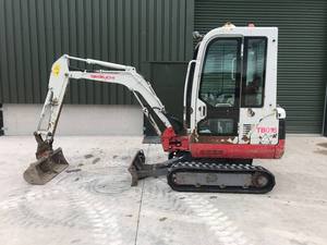 Suministro global de excavadora Takeuchi TB335R bastante usada para operaciones de excavación y elevación pesada - Product Image 4