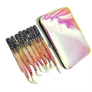 Pince à épiler en acier inoxydable à pointe pointue, 8 pièces, en une seule couleur, pour les extensions de cils, service OEM par Magma Beauty - Product Image 1