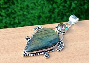 Pendentif en labradorite et topaze mystique plaqué argent sterling fait à la main, bijou unique en pierre précieuse, cadeau pour femme - Product Image 6