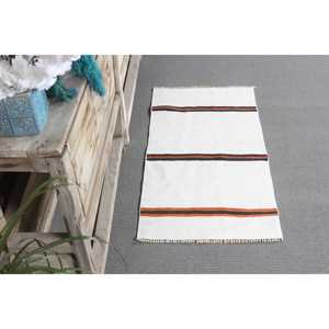 Tapis vintage 1,7 x 3,2 pieds, petit tapis turc, tapis en laine blanc et orange à motifs floraux - Product Image 3