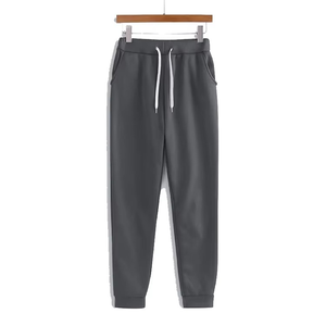 Traje de Athleisure gris de moda Sudadera con capucha suave con pantalones de chándal a juego para comodidad para salidas casuales y descanso - Product Image 6