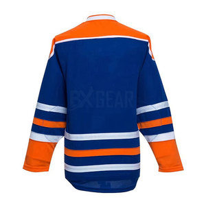 Uniforme Ice Hokey de calidad superior con colores personalizados y logotipos hechos de material transpirable adecuado para equipos y clubes - Product Image 5