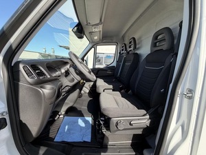 Tout nouveau Iveco Daily 35S16HA DAILY V Van 3.0L 160 ch 3 places Euro6e Diesel Transmission Automatique - Product Image 3