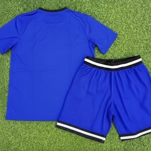 Conjunto de Camiseta de Verano Personalizada para Hombre, de Mezclilla Corta Tejida con Diseño de Paneles de Franela y Estampado - Product Image 2