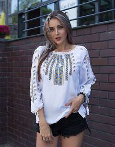 Blusas con bordado floral Uso diario Camisa Tipo Top Algodón Corto Kurti Tops para mujeres - Product Image 1