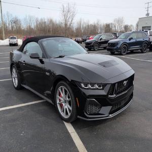 Ford Mustang GT Premium 2024 IMPECABLE - Product Image 1